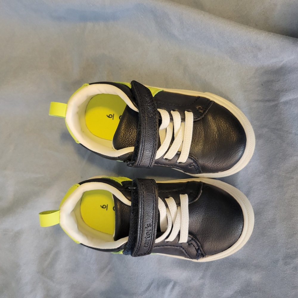 Toddler Carters Sneakers Black and White Shoes Size 6